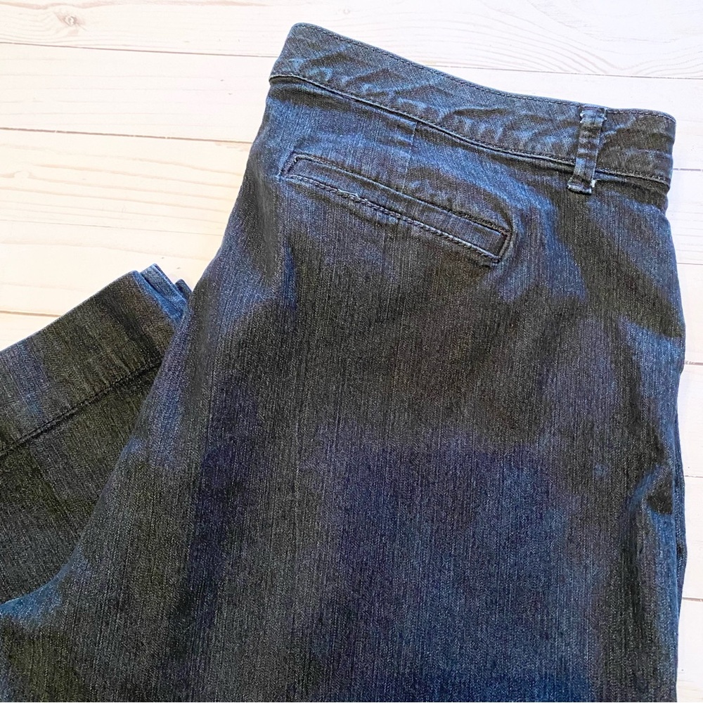 Ladies BANDOLINO Maureen Stretch Capri Pants Size 18